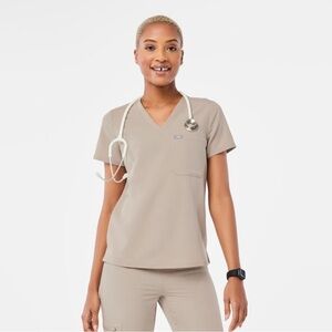 Latte figs scrub set